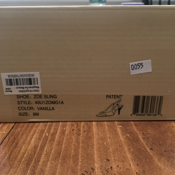 Michael Kors Women's Patent Leather Dress Heel - Picture 3 of 3